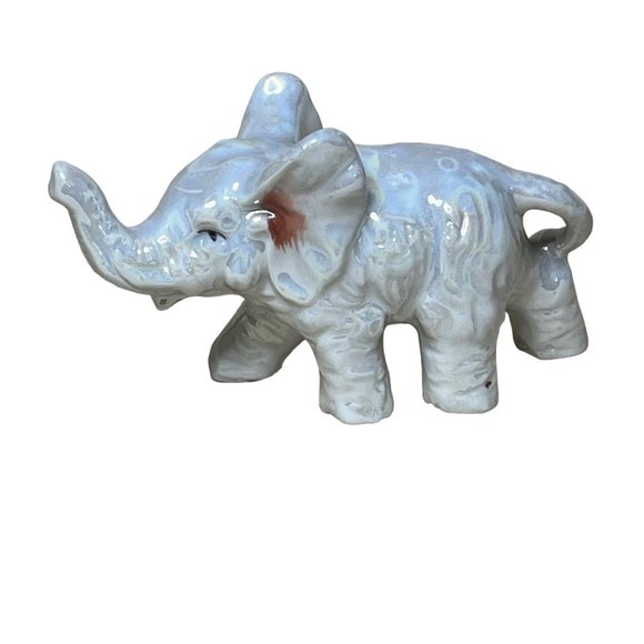 Vintage White Iridescent Ceramic Elephant Trunk Raised Japan - Picture 1 of 6
